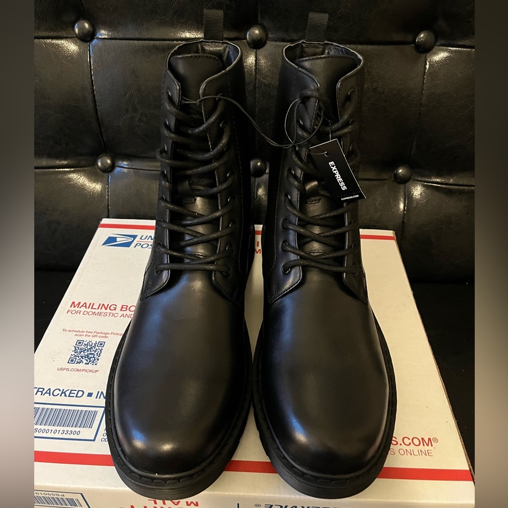 Express Black Lace-Up Boots NEW WITH FLAWS‎